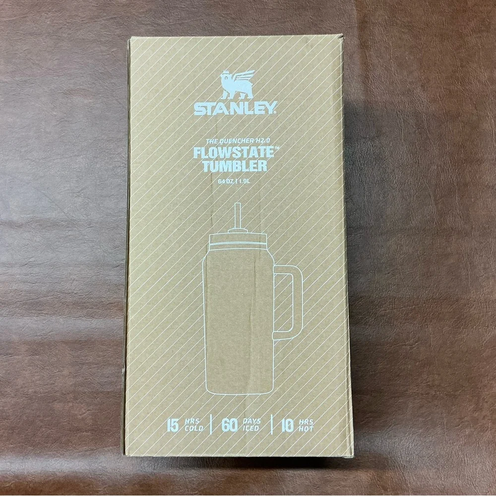 Stanley The Flowstate Matte Black Quencher H2.0 Tumbler 64 OZ. - Picture 12 of 13
